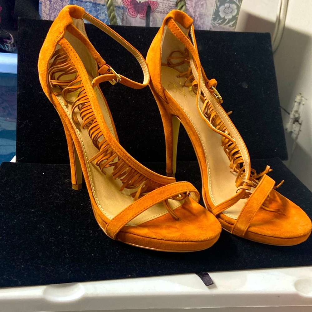 Gorgeous Apricot Fringe Strappy Sandals